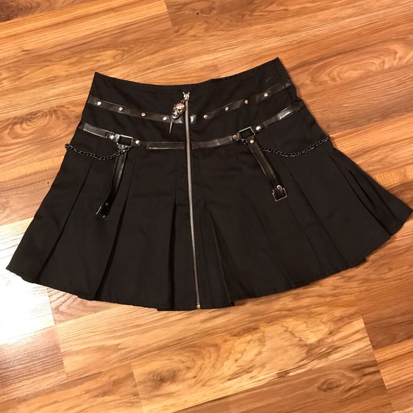 Dresses & Skirts - Goth skirt